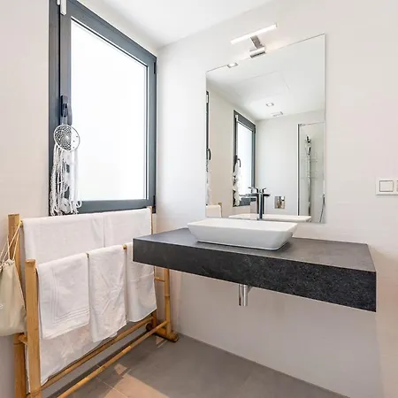 Villa Luxury With Heated Pool Open Sea Views