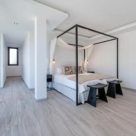 Villa Luxury With Heated Pool Open Sea Views
