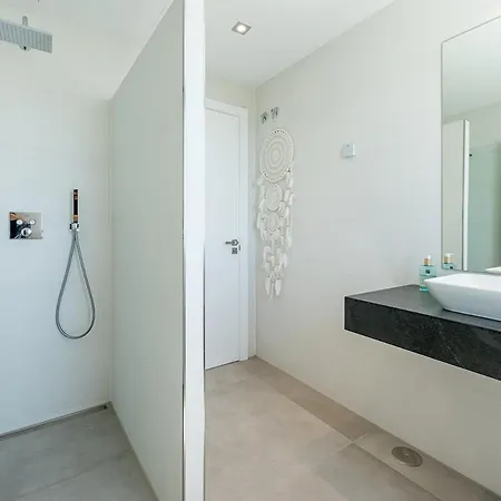 Luxury With Heated Pool Open Sea Views Estepona