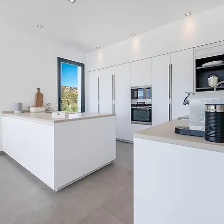 Luxury With Heated Pool Open Sea Views Villa