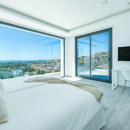 Luxury With Heated Pool Open Sea Views Villa *