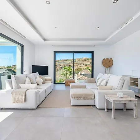 Villa Luxury With Heated Pool Open Sea Views *