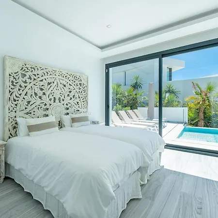 Luxury With Heated Pool Open Sea Views Villa Estepona