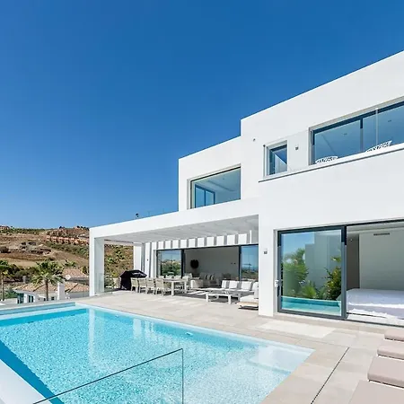 Villa Luxury With Heated Pool Open Sea Views