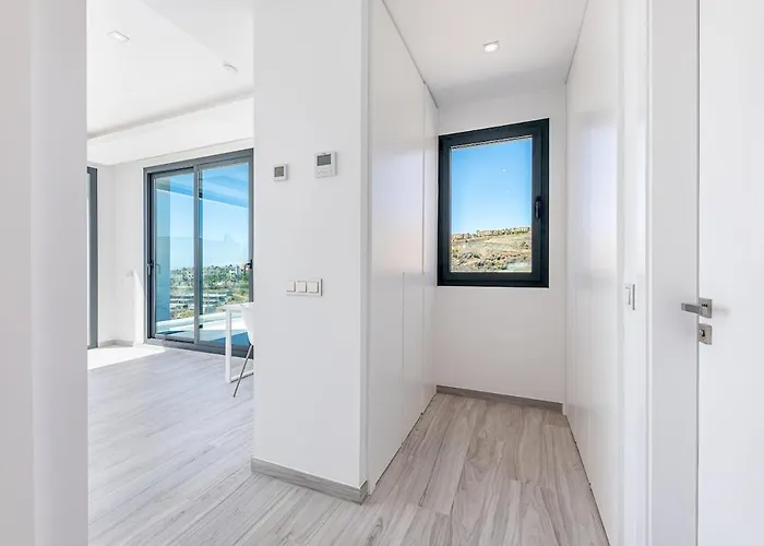 Luxury With Heated Pool Open Sea Views * Estepona