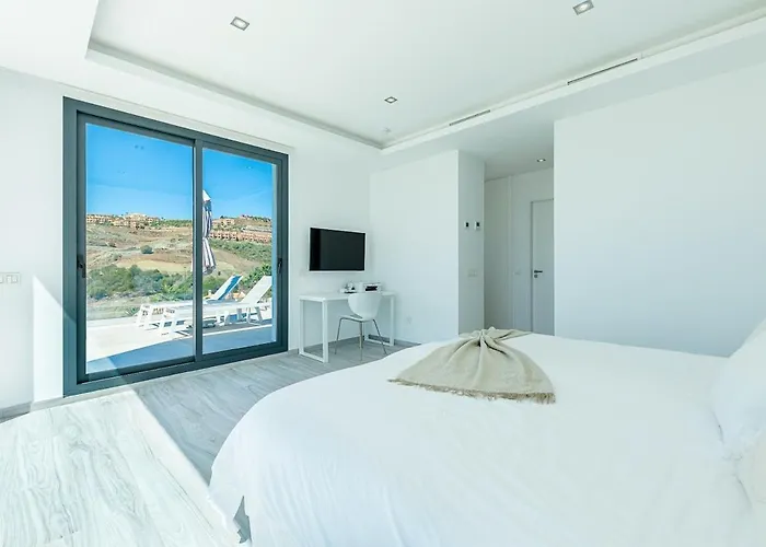 Luxury With Heated Pool Open Sea Views Villa