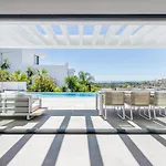 Villa Luxury With Heated Pool Open Sea Views Estepona
