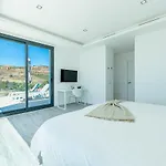 Luxury With Heated Pool Open Sea Views Villa