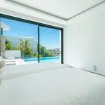 Villa Luxury With Heated Pool Open Sea Views
